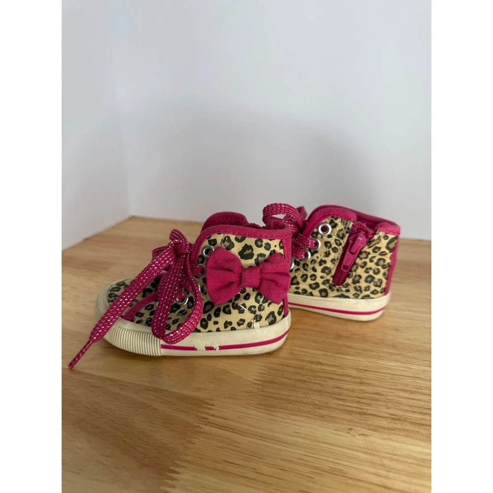Genuine Kids from OshKosh Toddler Leopard Print‎ Sneakers – Size 3